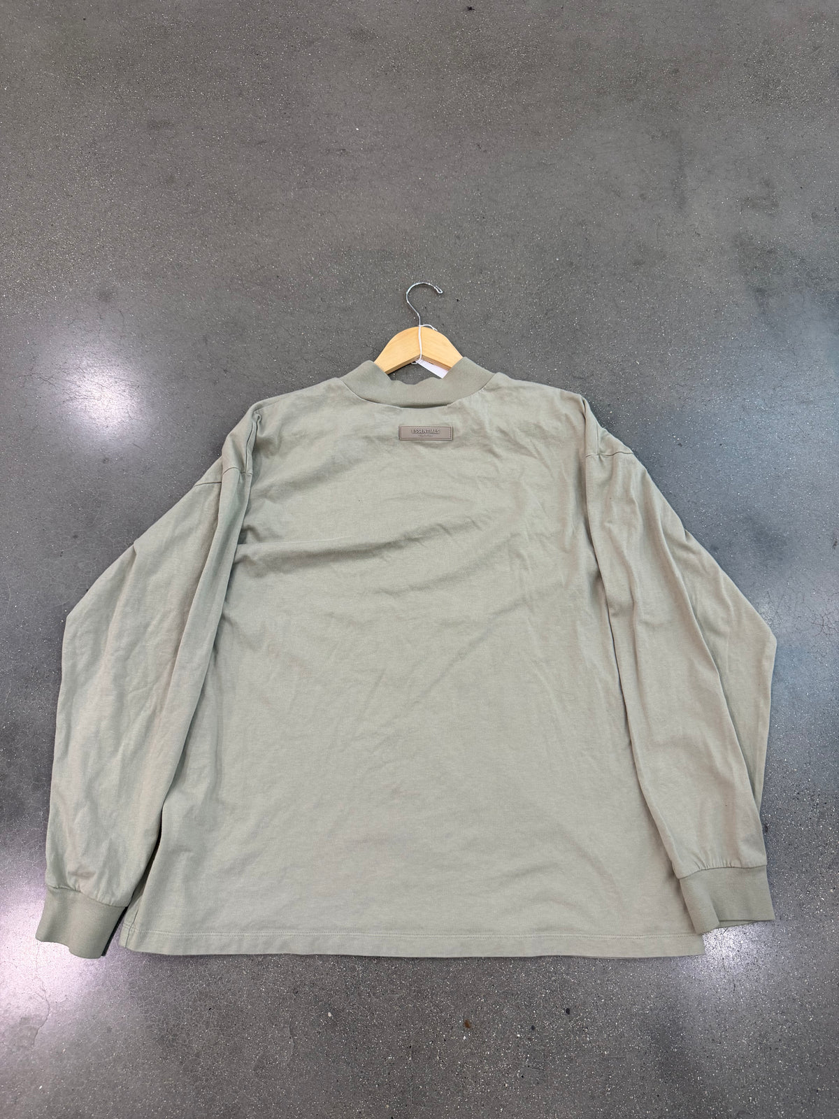 PREOWNED Essentials Fear Of God Logo Longsleeve Crew Grey SIZE M