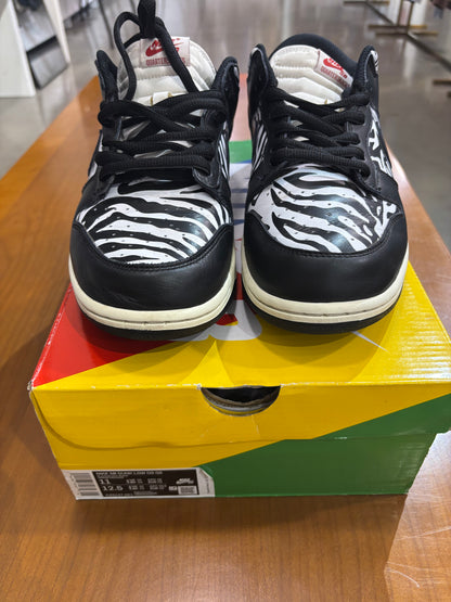Preowned Nike Dunk Low Quartersnacks Zebra