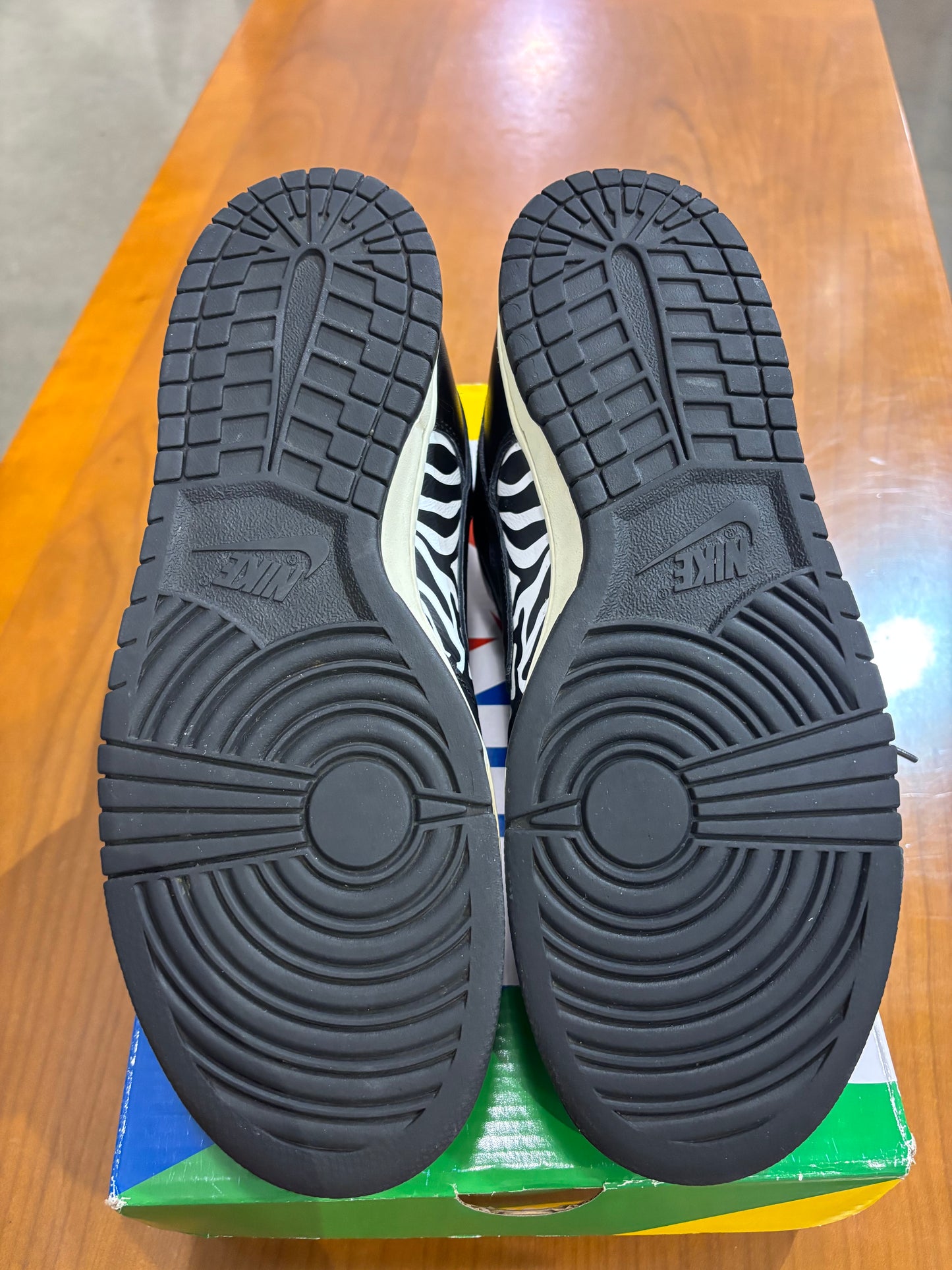 Preowned Nike Dunk Low Quartersnacks Zebra