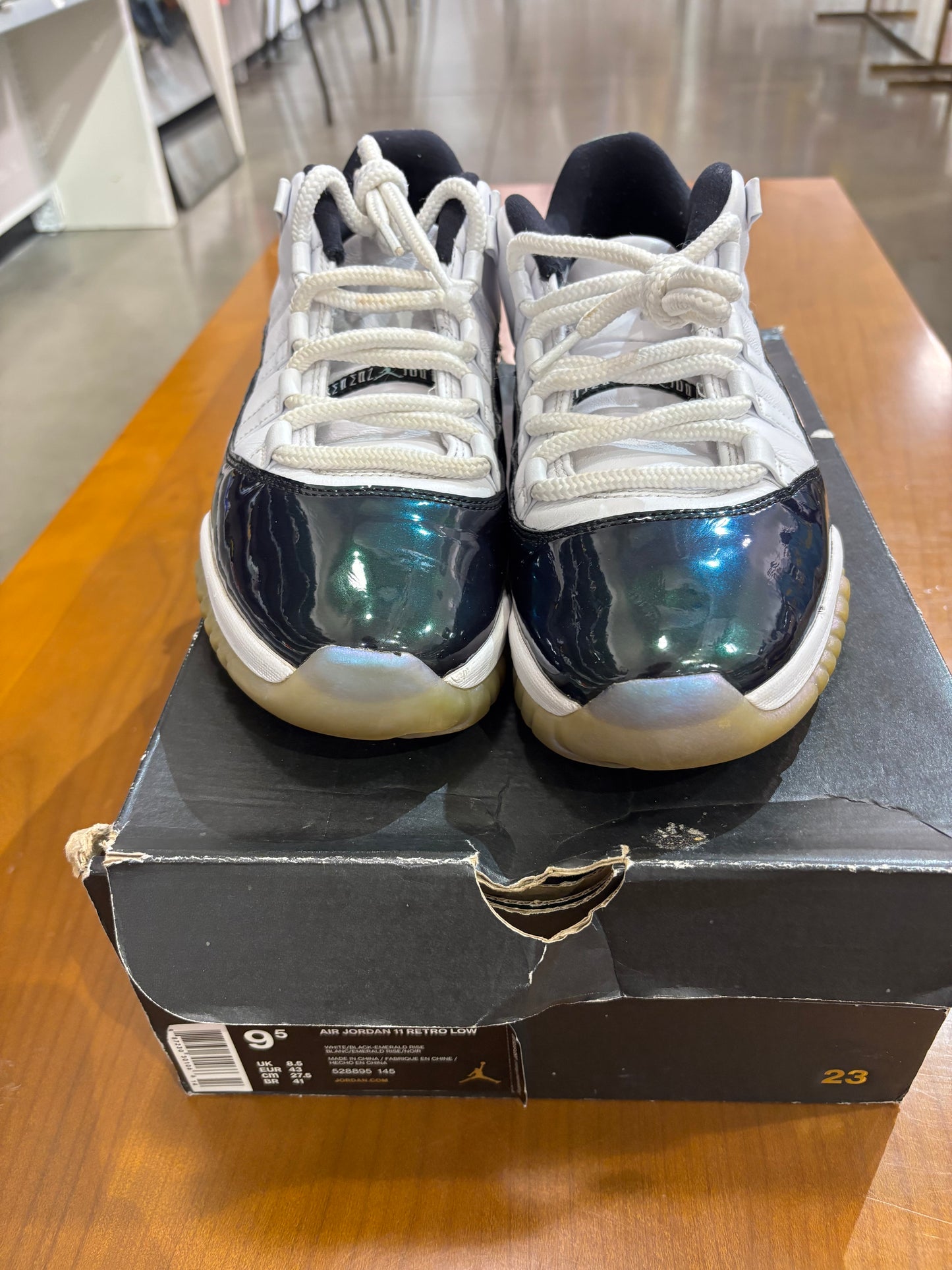 Preowned Air Jordan 11 Low Iridescent