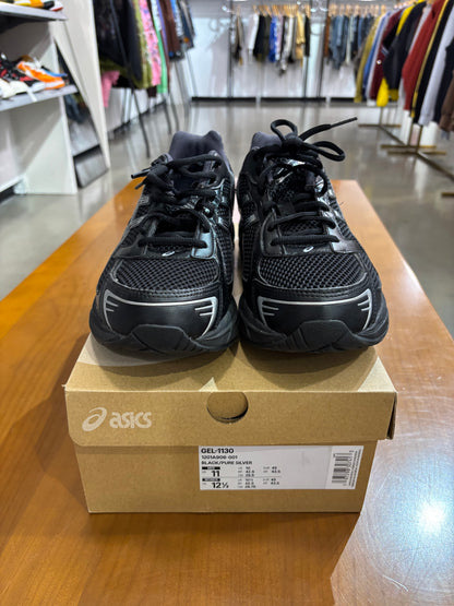 Preowned Asic 1130 Black Silver