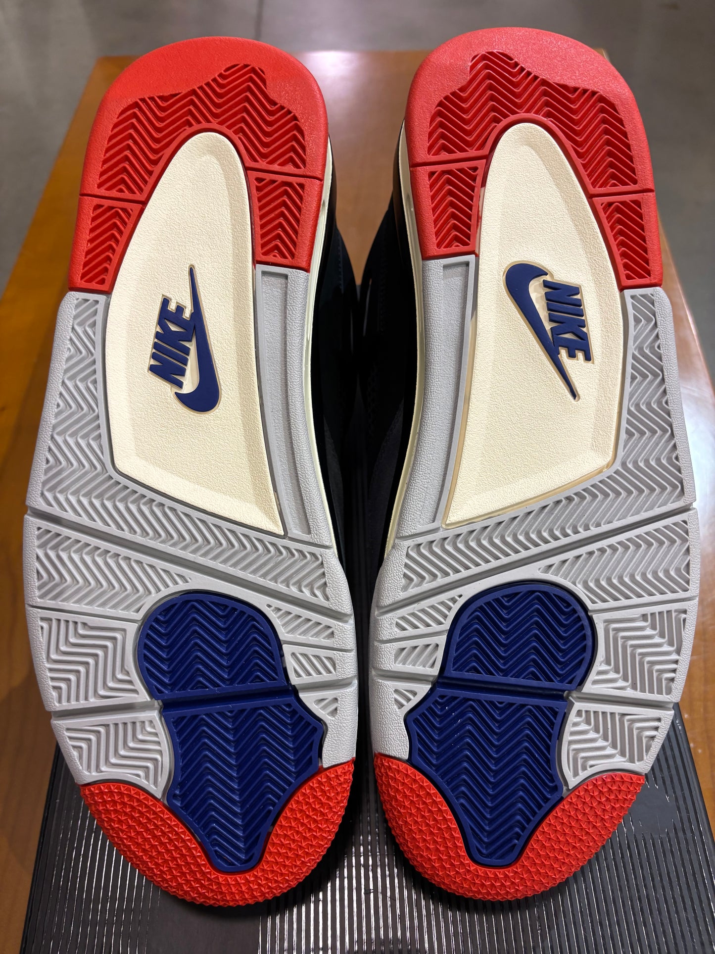 Preowned Air Jordan 4 Rare Air