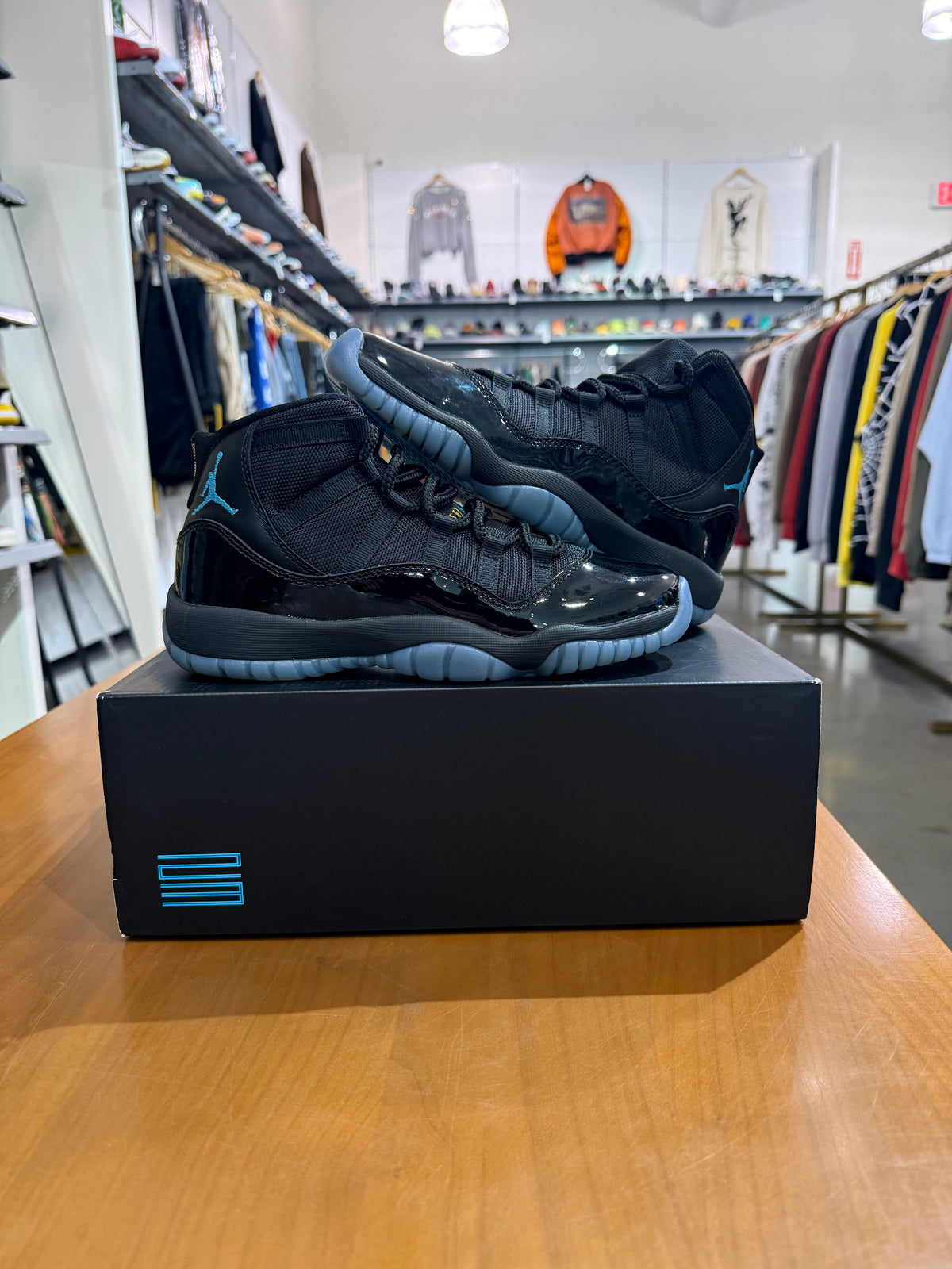 Air Jordan 11 Gamma
