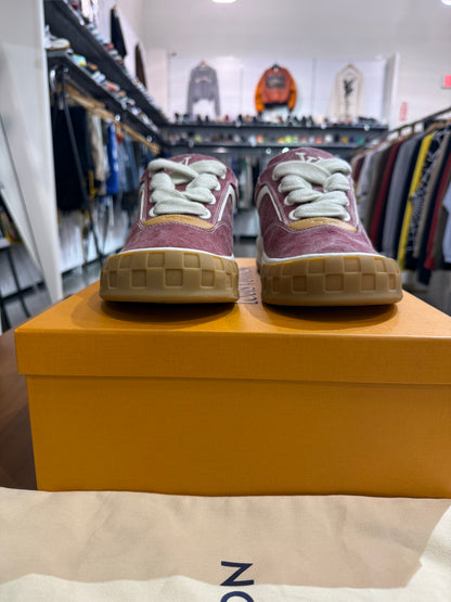Preowned Louis Vuitton Tilted Sneaker 1AKN74