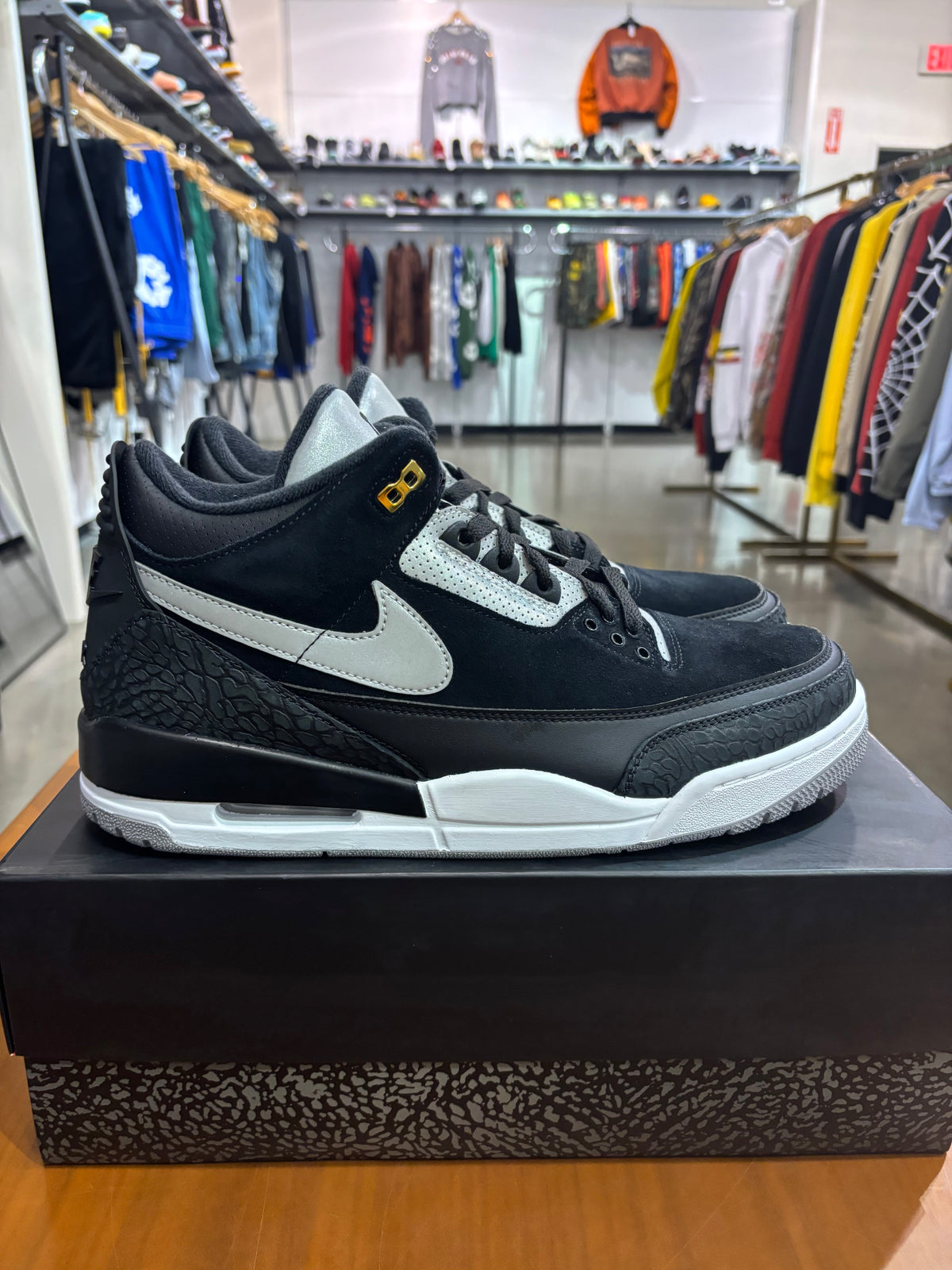 Air Jordan 3 Tinker Black Cement Gold