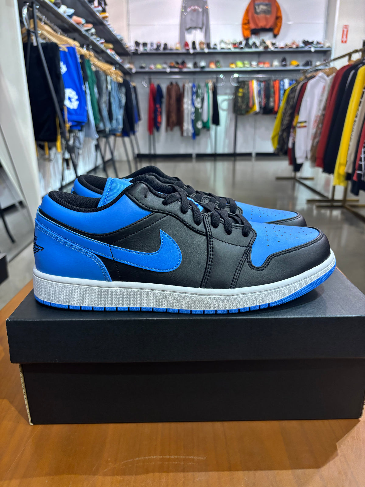 Air Jordan 1 Low Black University Blue