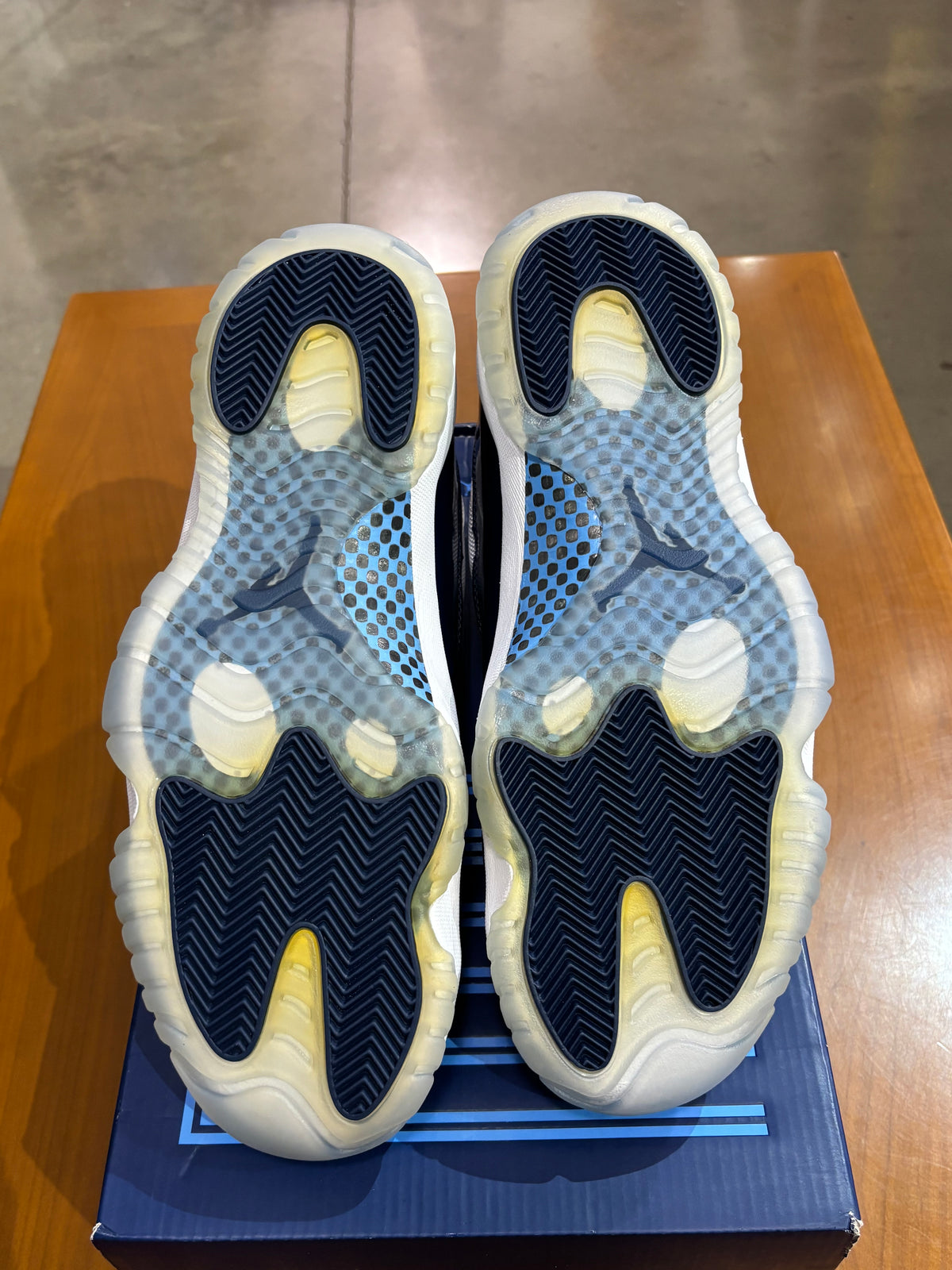 Air Jordan 11 Win like 82