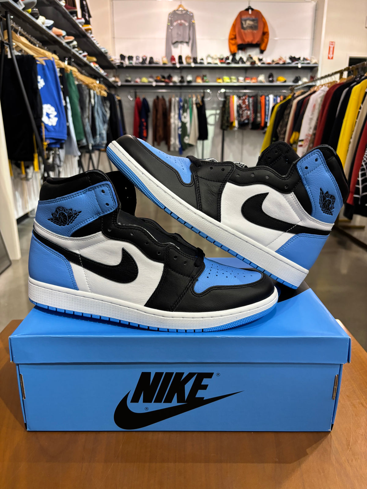 Air Jordan 1 UNC Toe