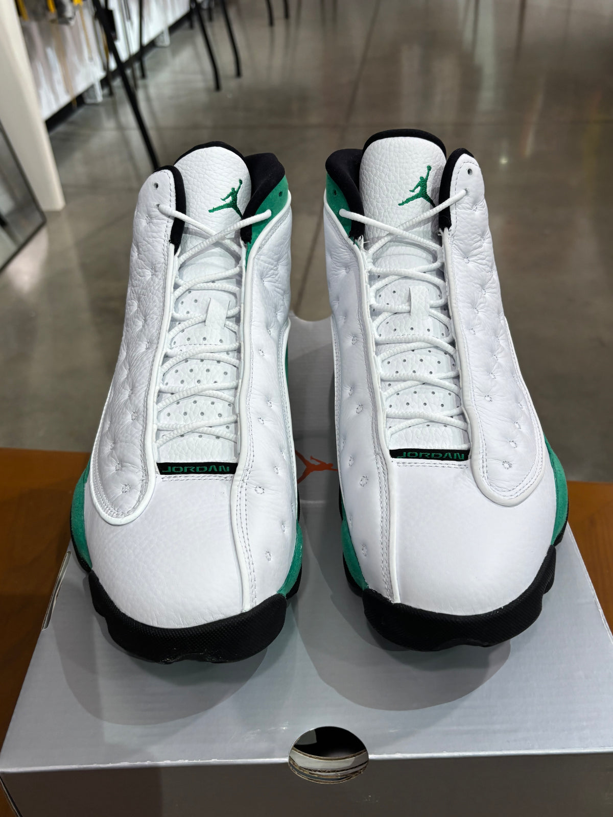 Air Jordan 13 Lucky Green