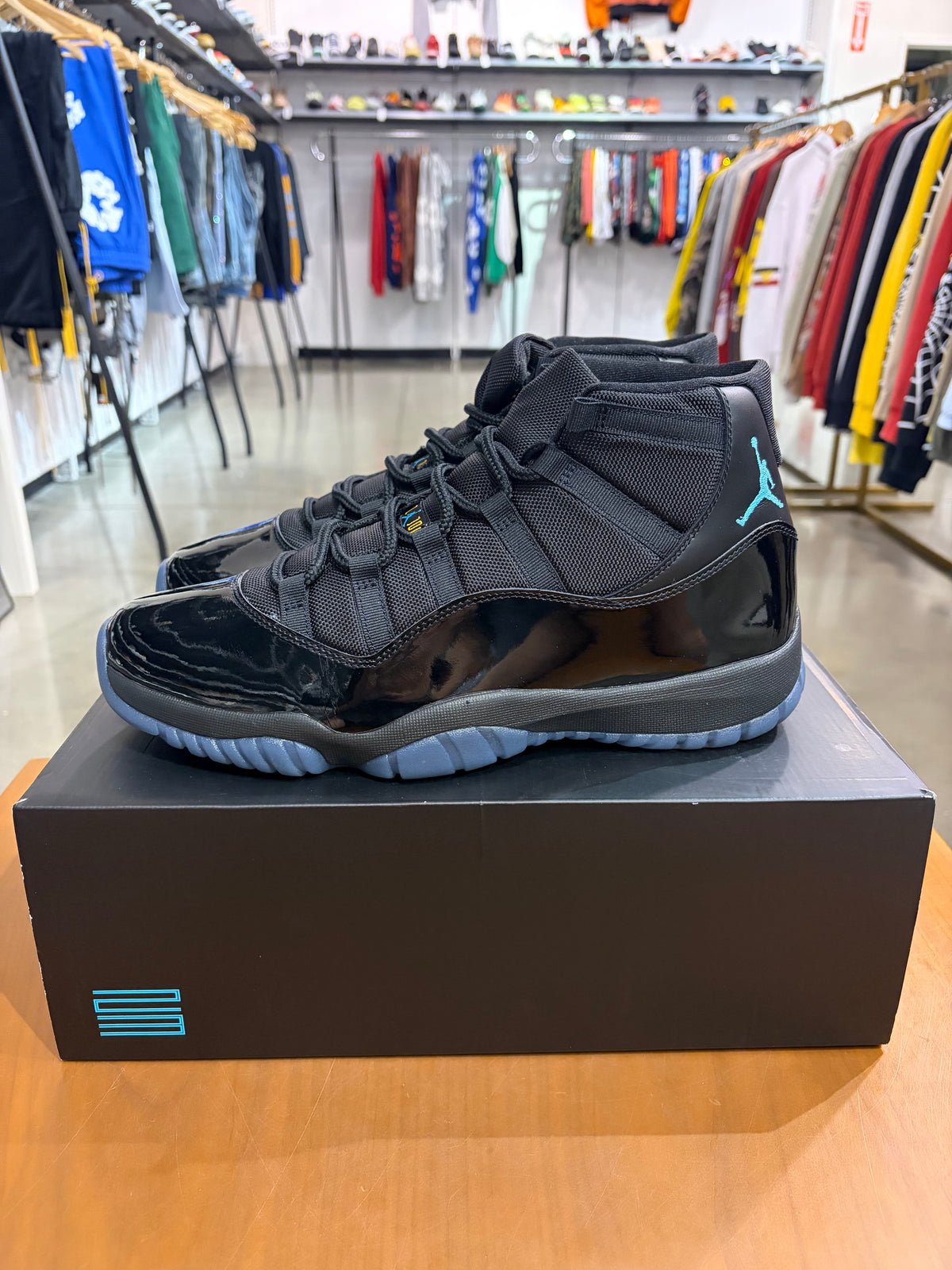 Air Jordan 11 Gamma