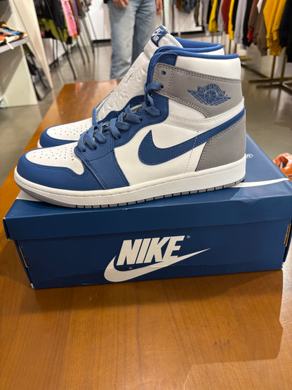 Air Jordan 1 True Blue