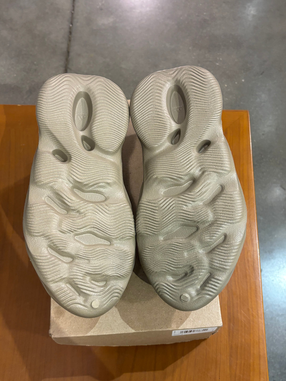 Yeezy Foam Runner Stone Taupe