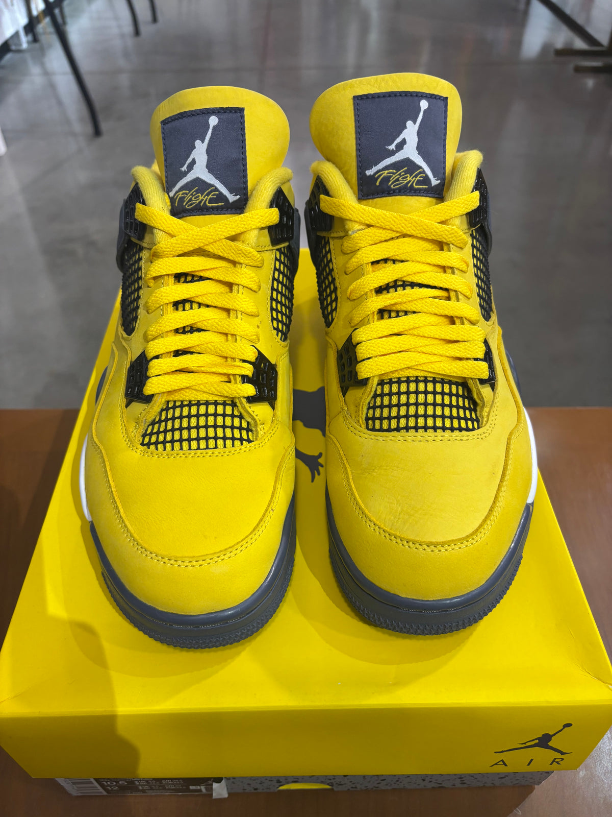 Preowned Air Jordan 4 Lightning