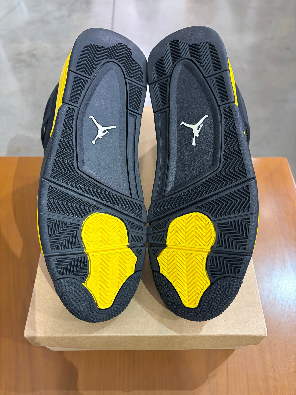 PO Air Jordan 4 Yellow Thunder