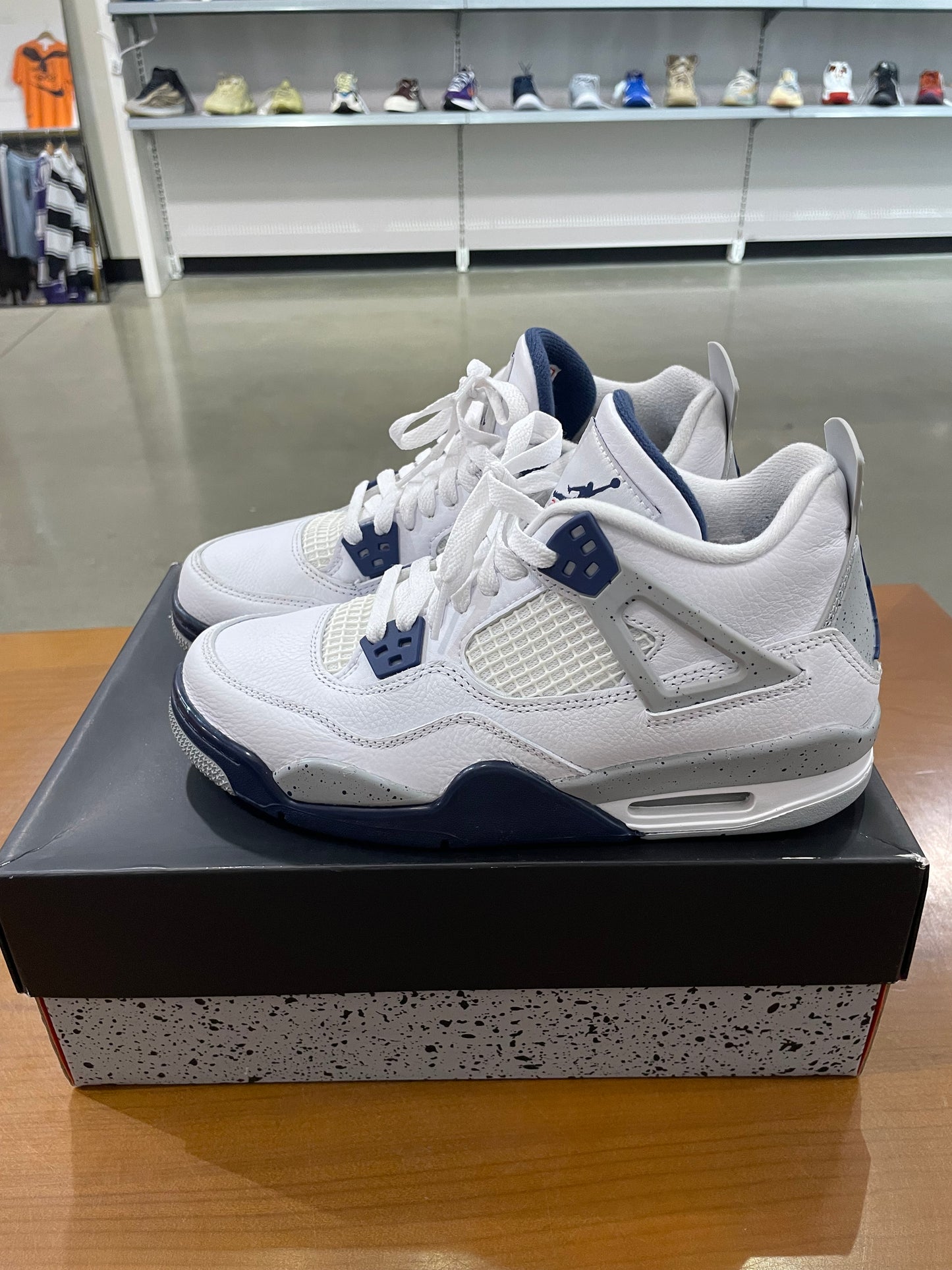 PreownedAir Jordan 4 Midnight Navy