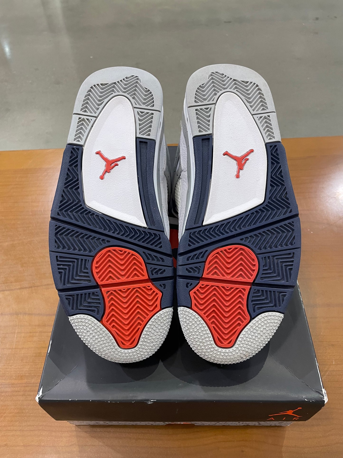 PreownedAir Jordan 4 Midnight Navy