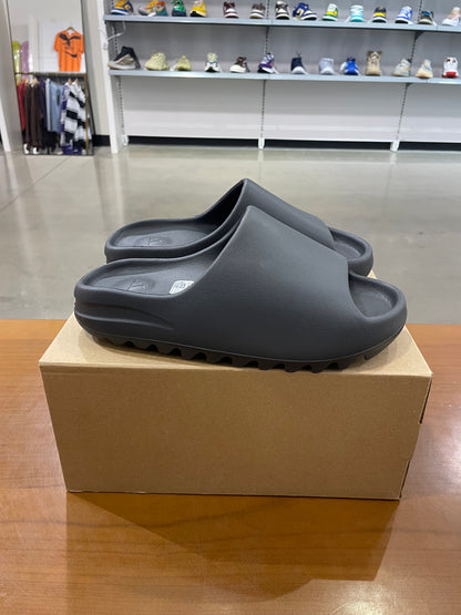 Yeezy Slide Dark Onyx