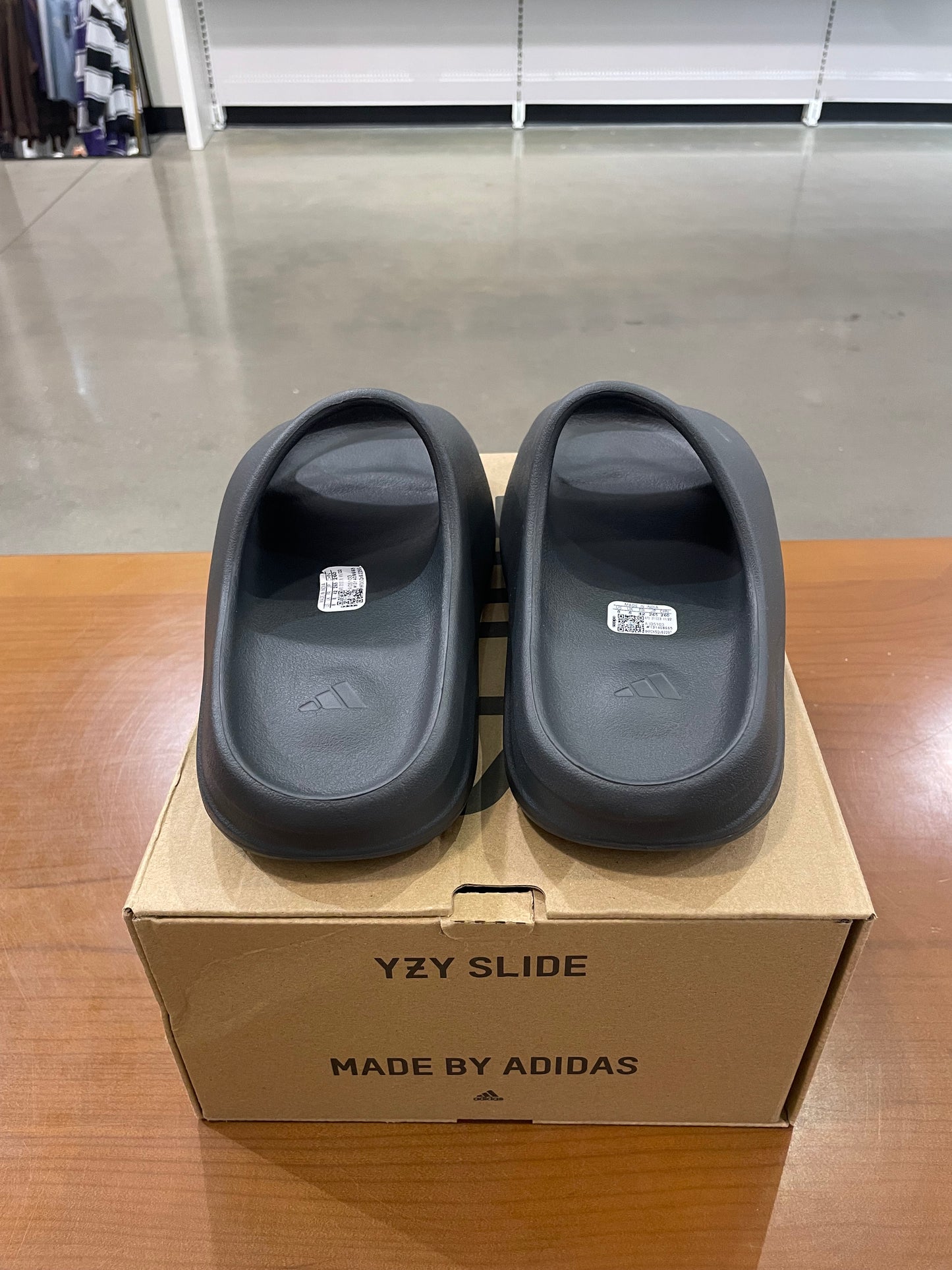 Yeezy Slide Dark Onyx