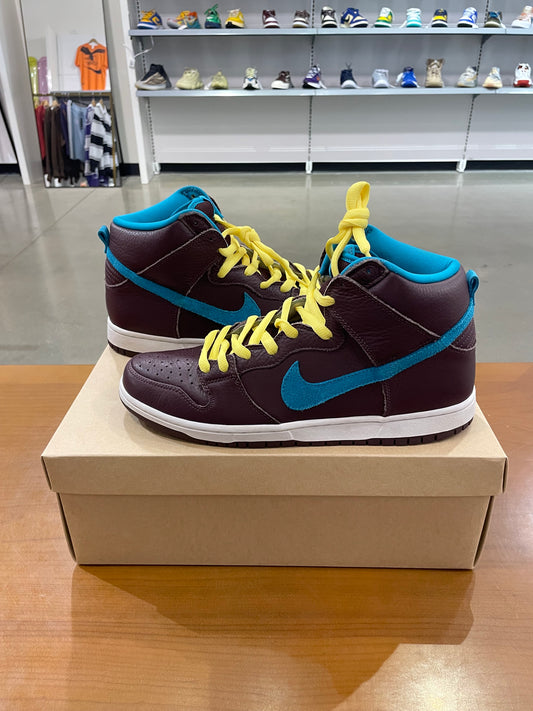 Preowned Nike Dunk High Deep Burgundy