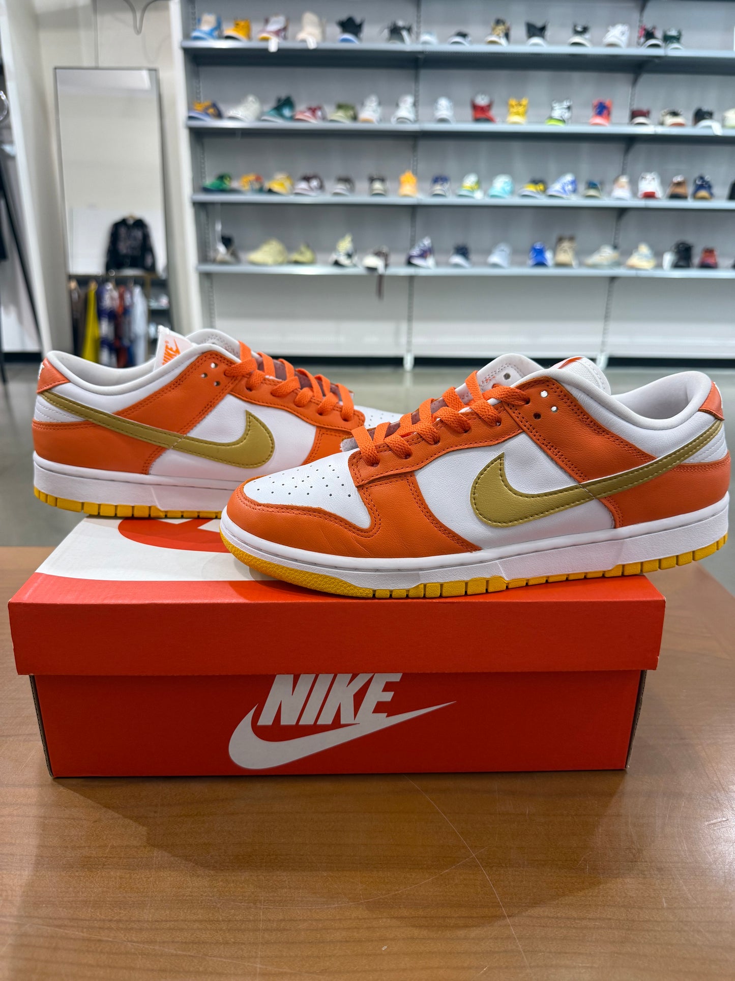 Preowned Nike Dunk Low University Gold