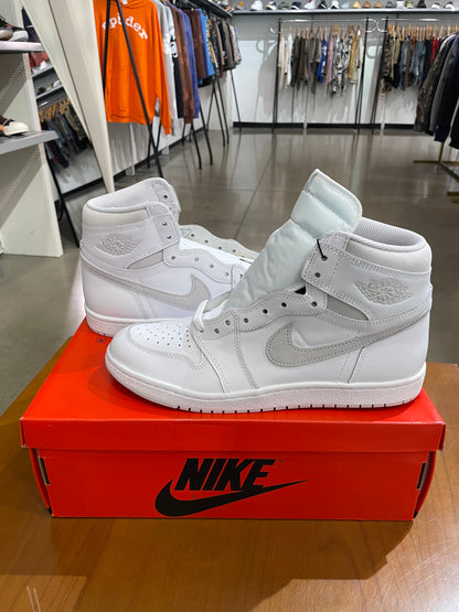 Air Jordan 1 Neutral Grey