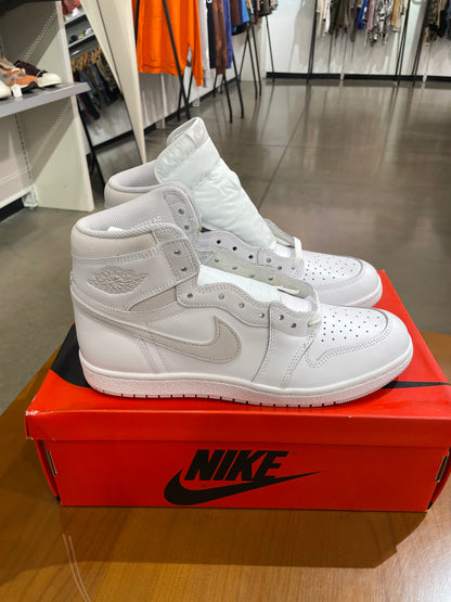 Air Jordan 1 Neutral Grey