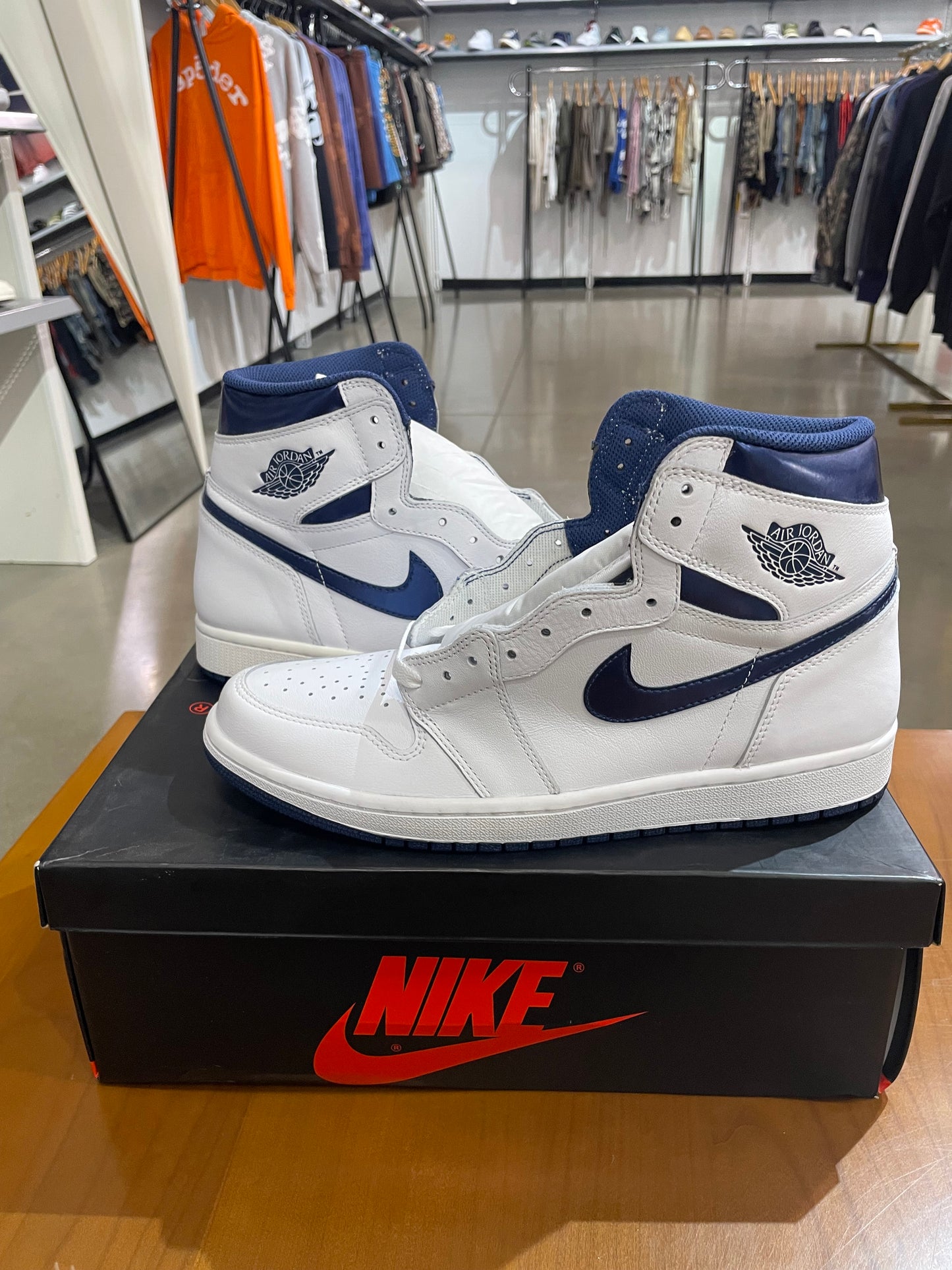 Air Jordan 1 Metallic Navy