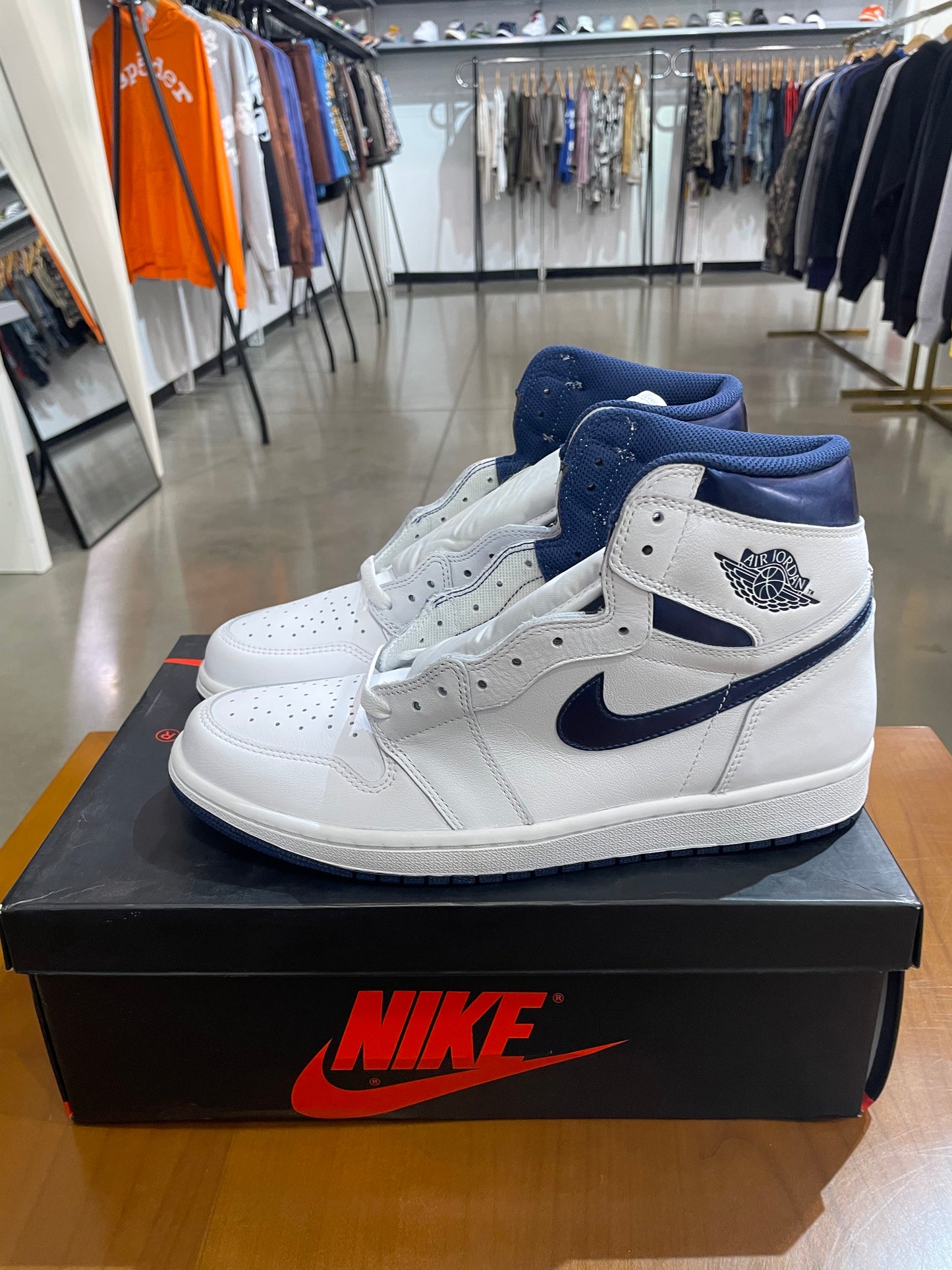 Air Jordan 1 Metallic Navy