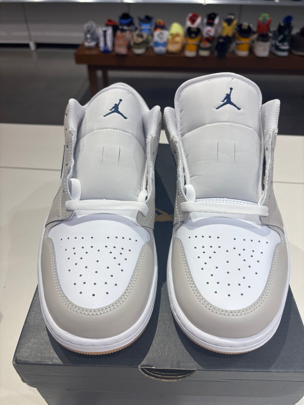 Air Jordan 1 Low Midnight Navy Neutral Grey