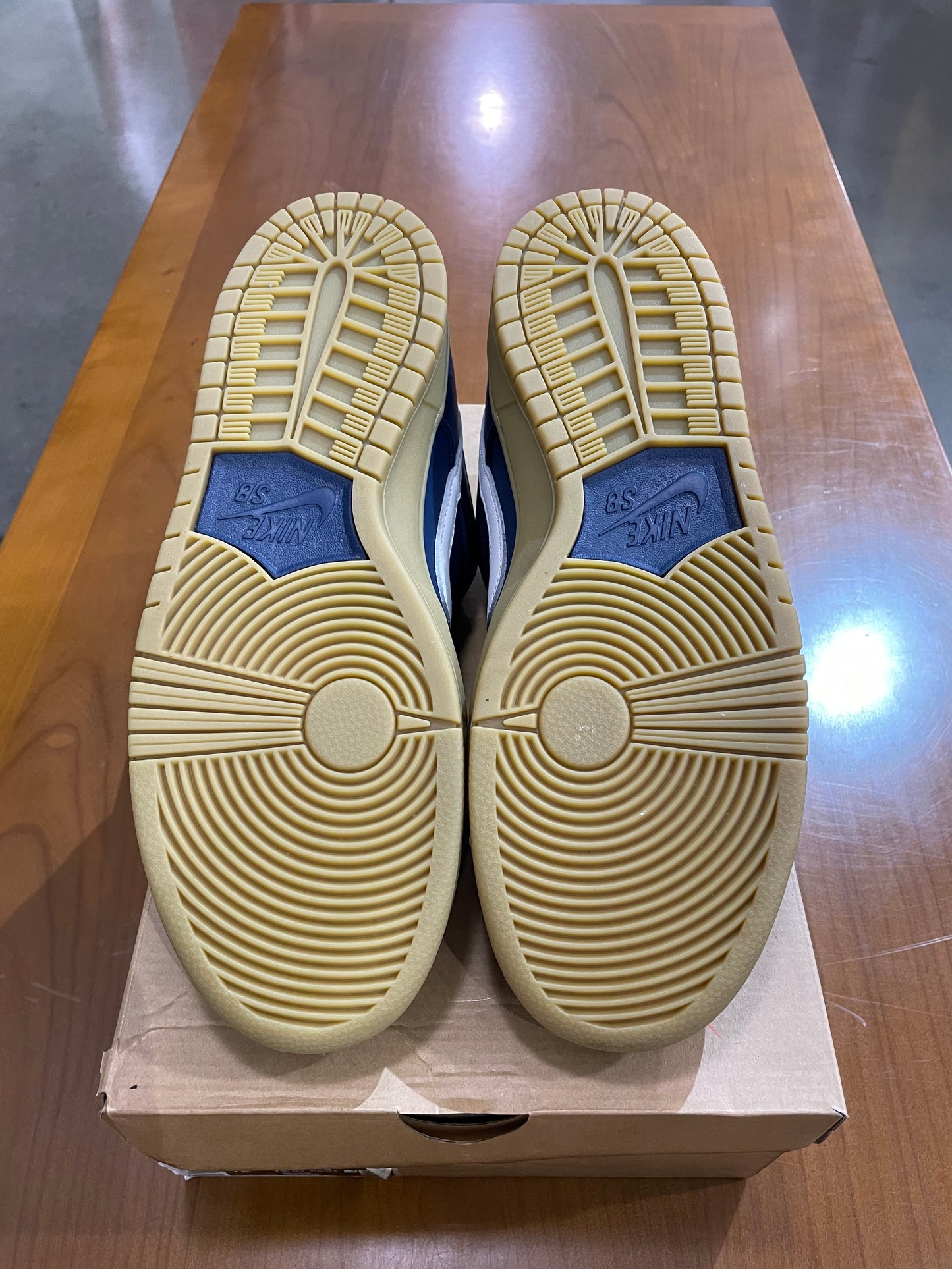 Nike SB Dunk Low Navy Gum