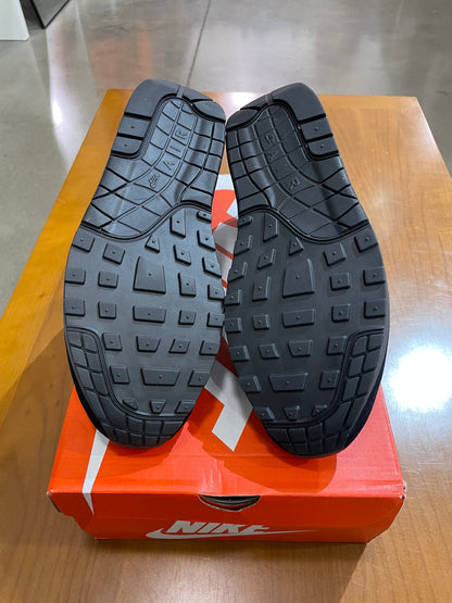 Preowned Air Max 1 Bred