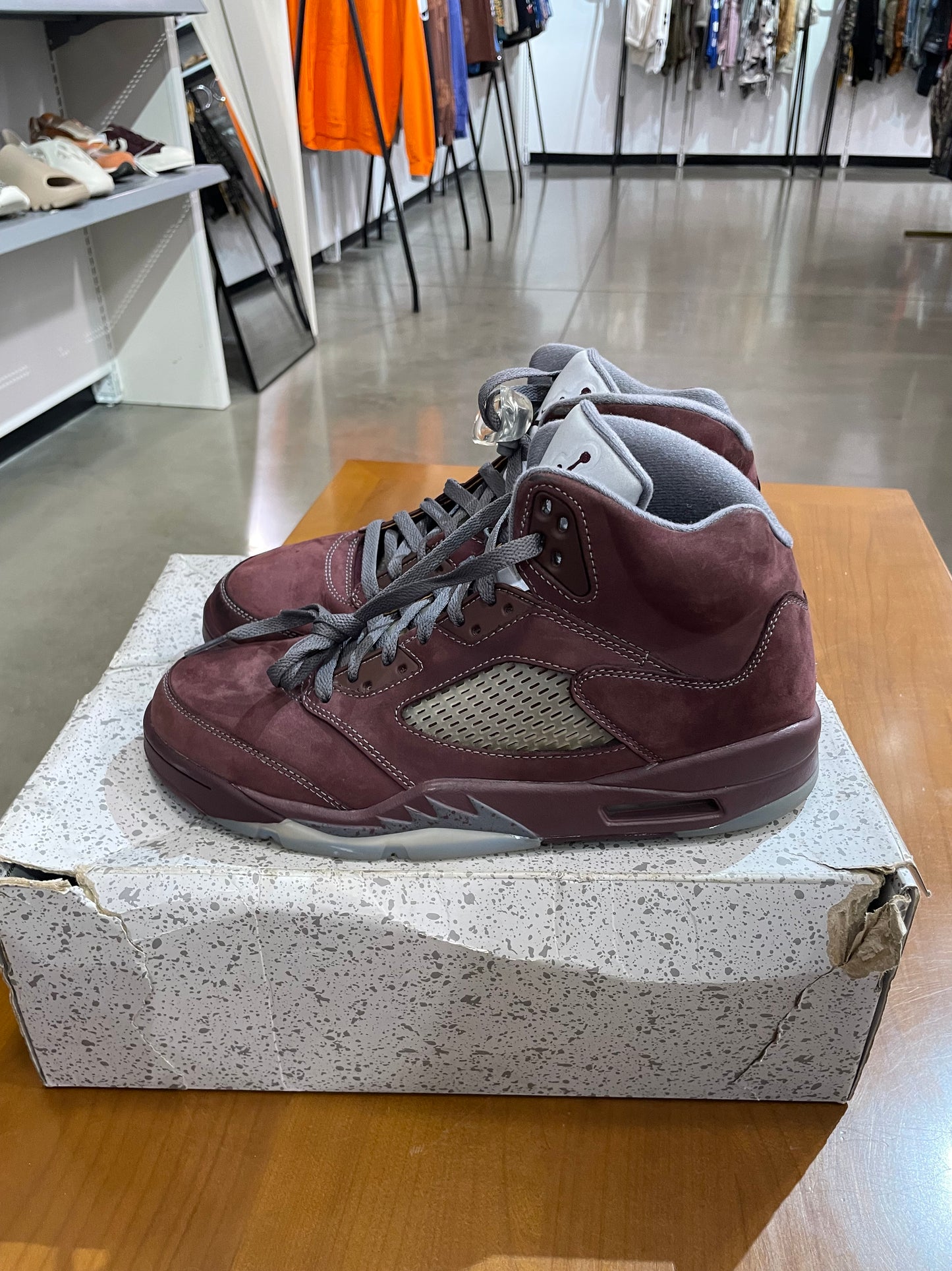 Preowned Air Jordan 5 Burgundy