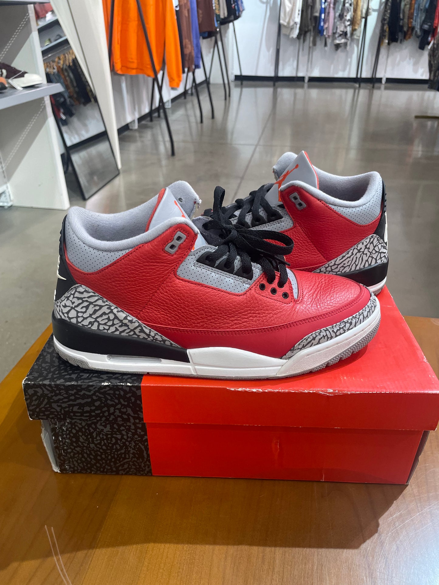 Preowned Air Jordan 3 Unite