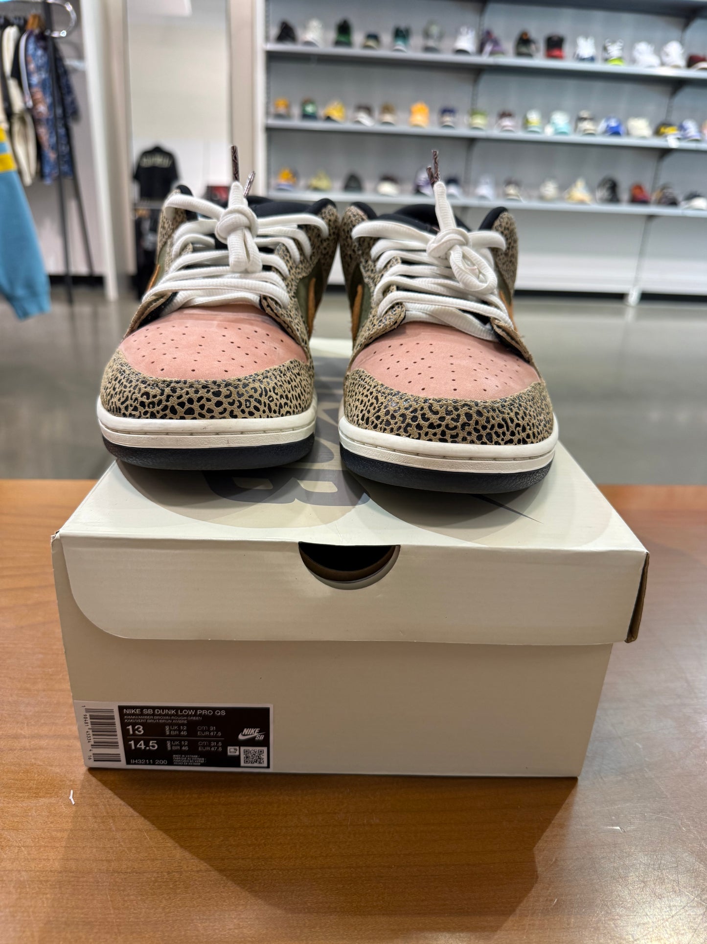 Preowned Nike SB Dunk Low Arts Rec