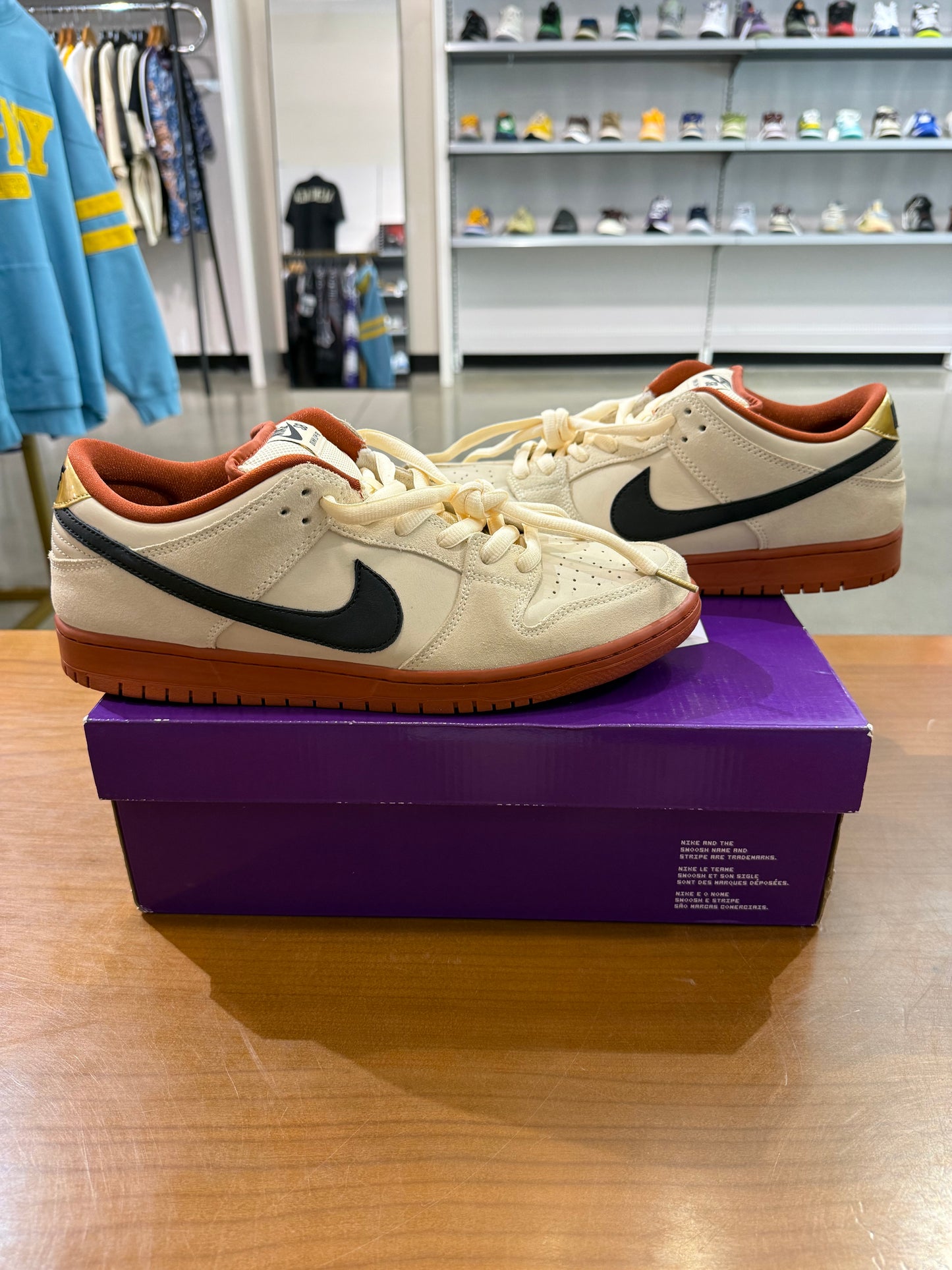 PO Nike SB Dunk Low Hennessy