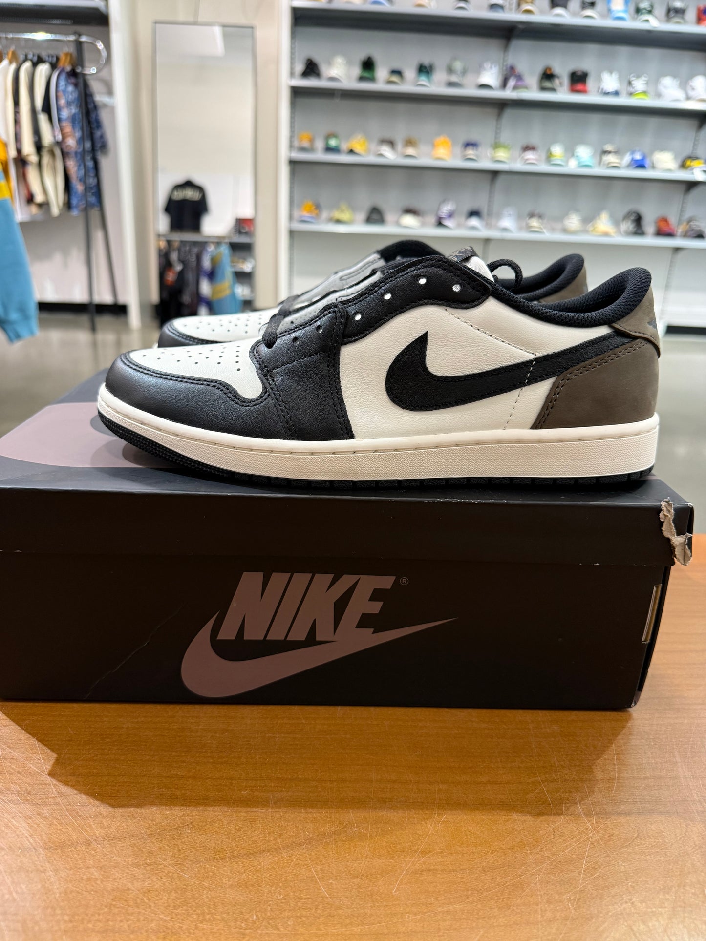 Air Jordan 1 Low Mocha