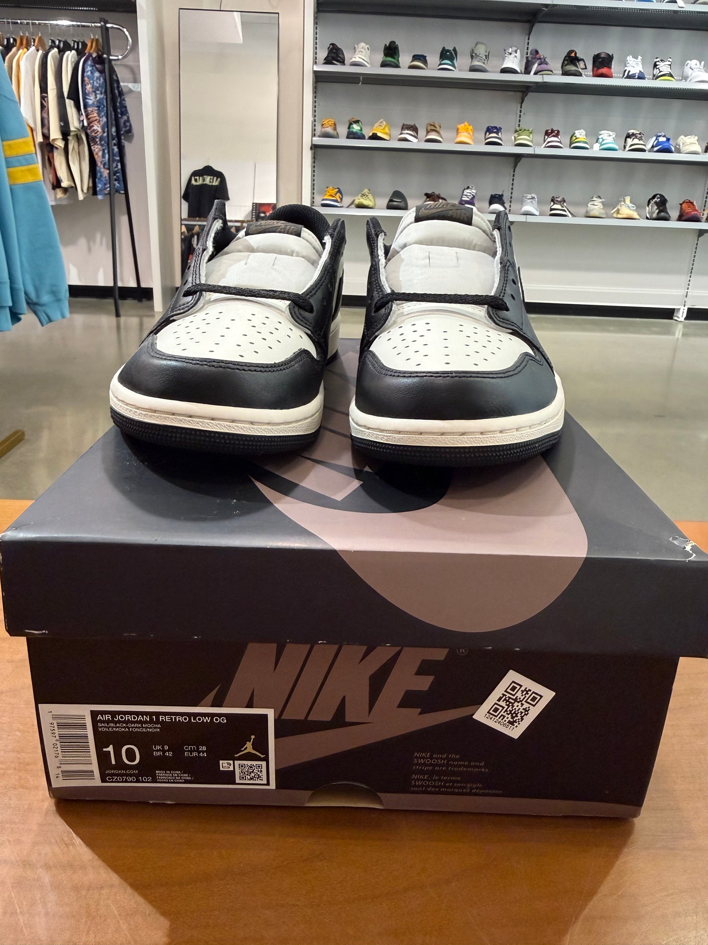 Air Jordan 1 Low Mocha