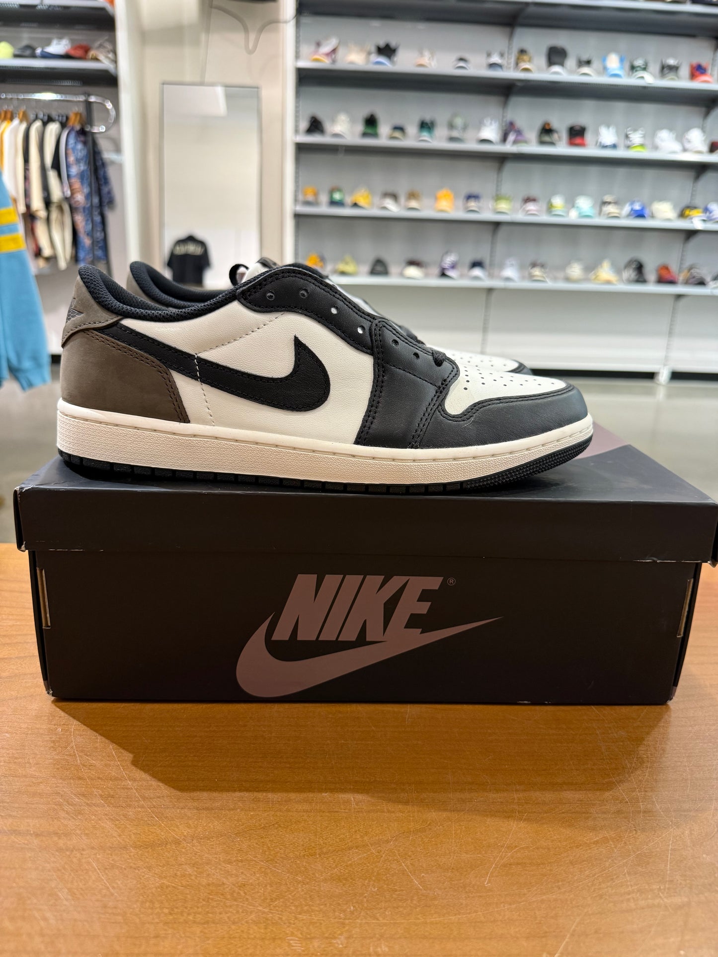 Air Jordan 1 Low Mocha