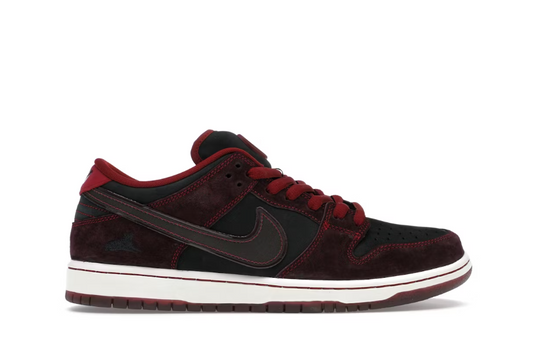 Nike SB Dunk Low Riot Skateshop